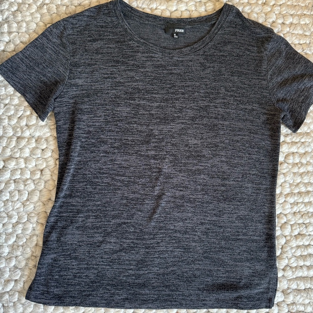Wilfred Free tee